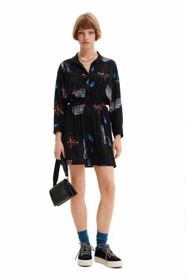 Short illustration shirt dress