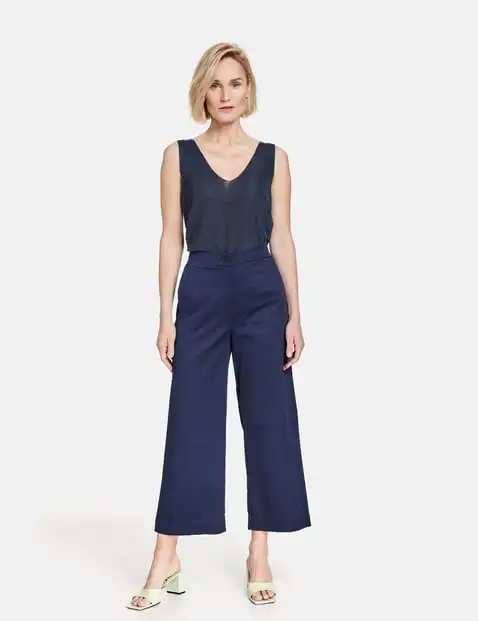 7/8-length trousers with a stretch waistband