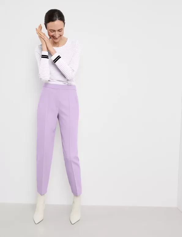 7/8-length trousers with vertical pintucks