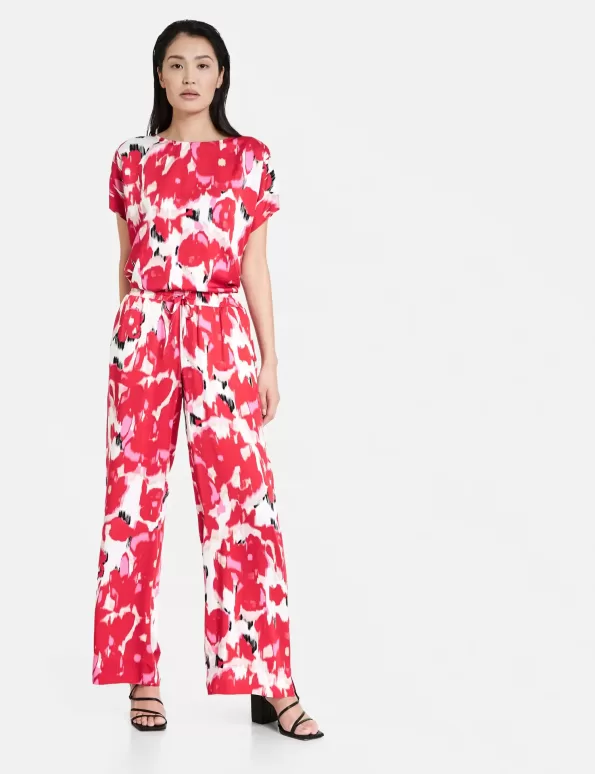Palazzo trousers with a floral print