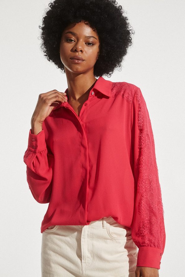 Shirt with lace
