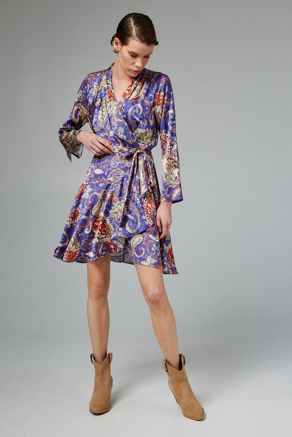 Wrap dress with paisley print