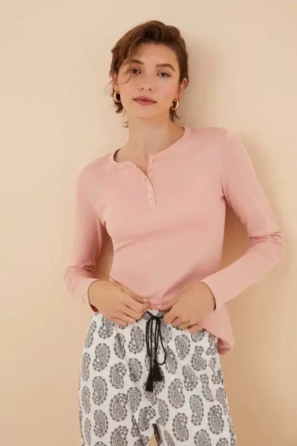 long sleeve T-shirt