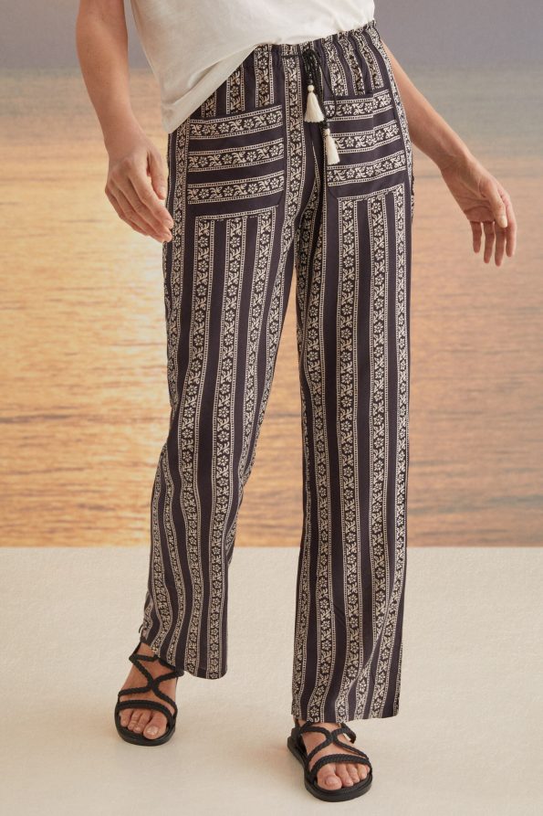 Striped print long trousers