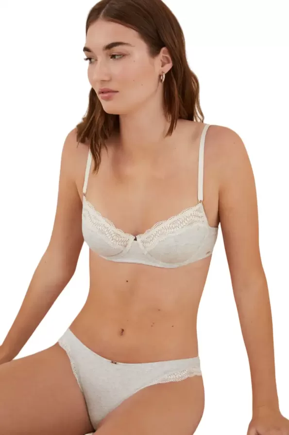 Classic lace panties