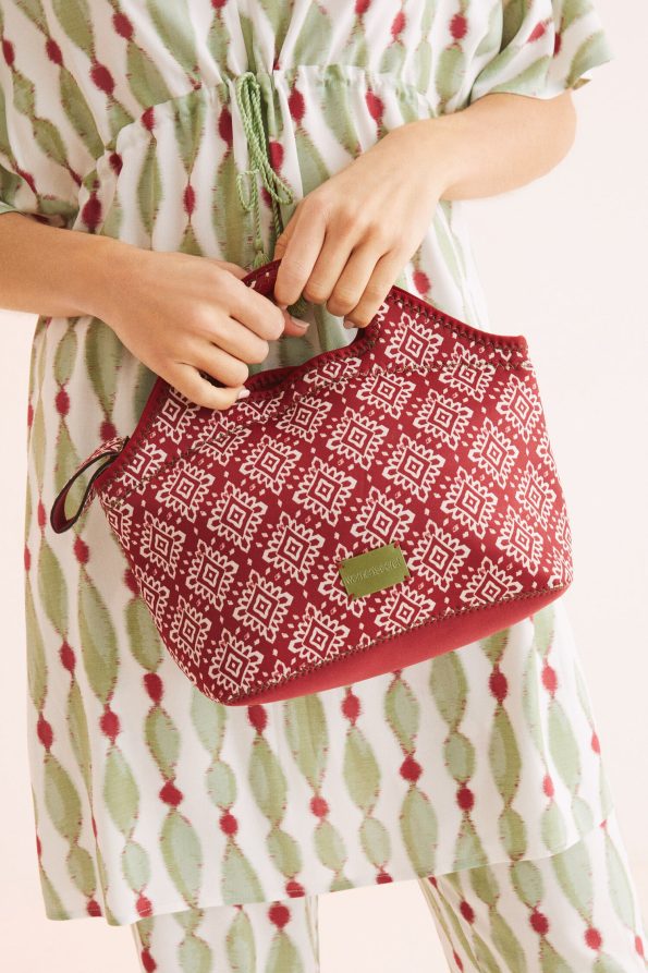 Printed neoprene lunch box