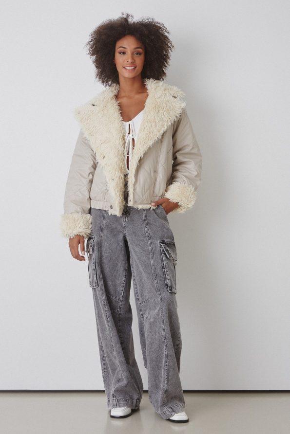 Puffer jacket with faux fur