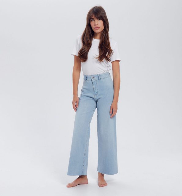 High-waist wideleg jeans