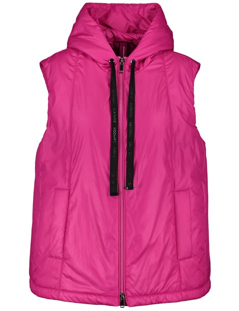 Quilted body warmer with a hood