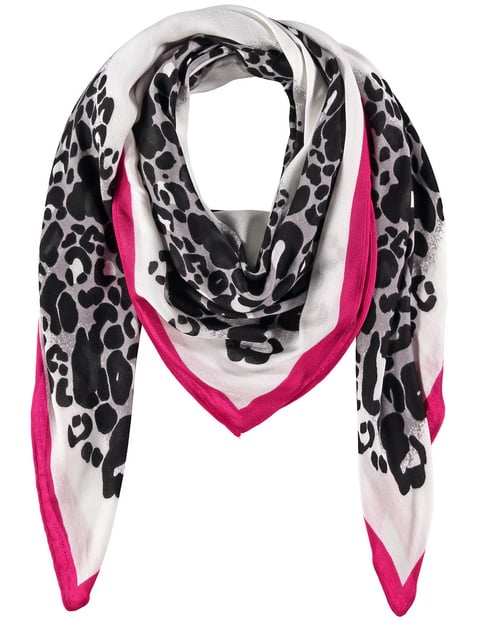 Scarf with an animal print