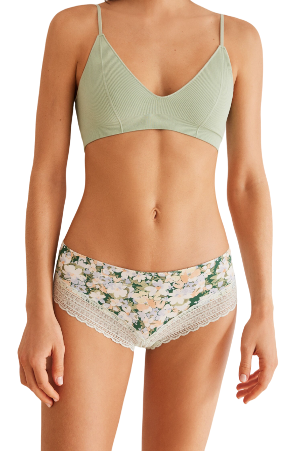 Wide Brazilian briefs with floral lace