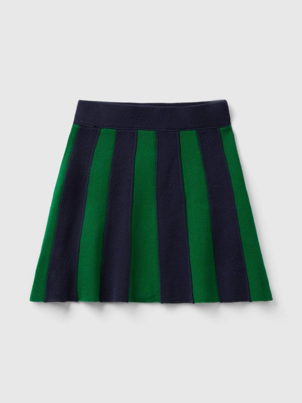 SKIRT WITH VERTICAL STRIPES