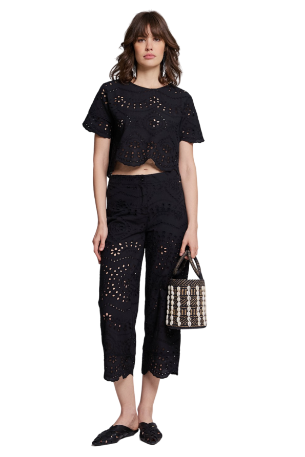 Pants with cutwork and stras