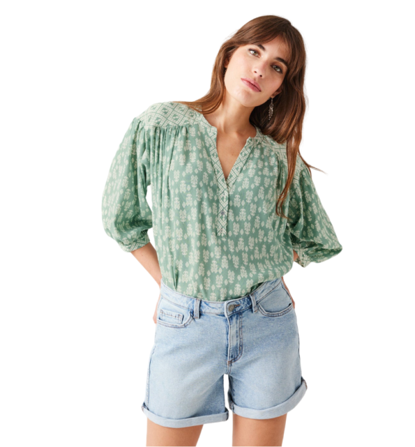 Patterned blouse