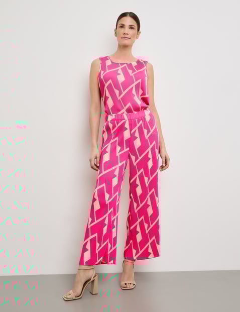 Pleated trousers