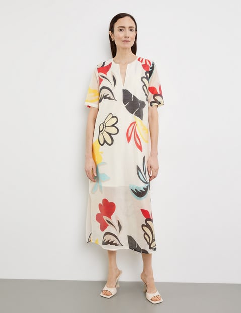 Flowing midi dress with a floral print