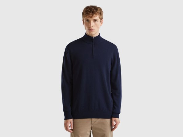 zip-up sweater
