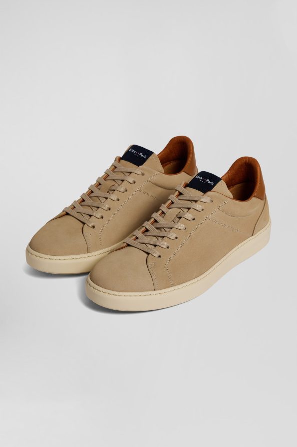 Low-top sneakers in grained leather
