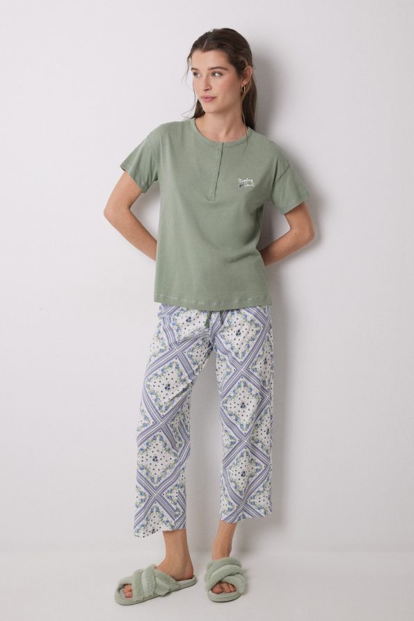 Cotton Pajamas With Scarf Print